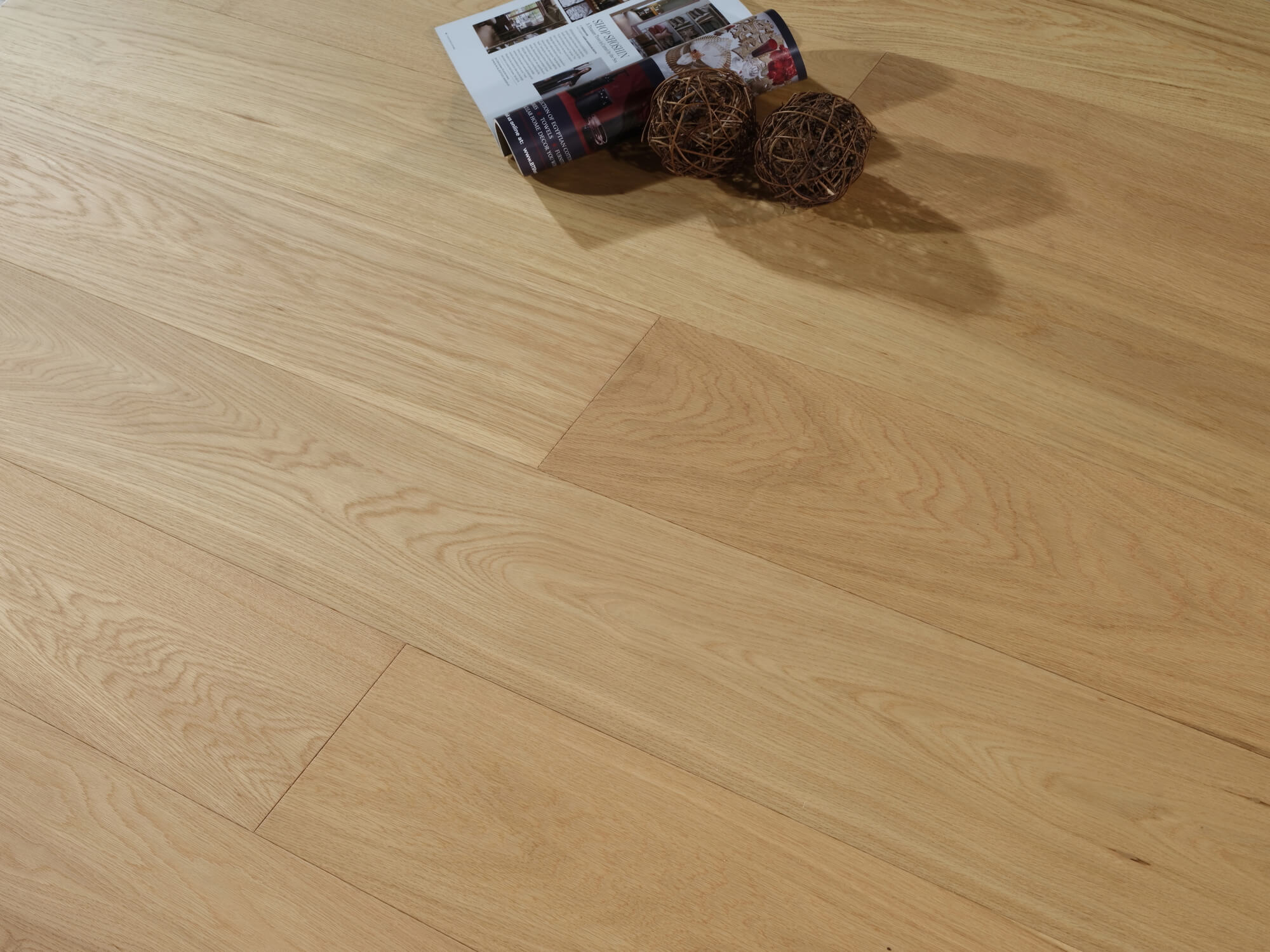 Engineered Timber Flooring - AB Grade 14mm Classic Oak PL02