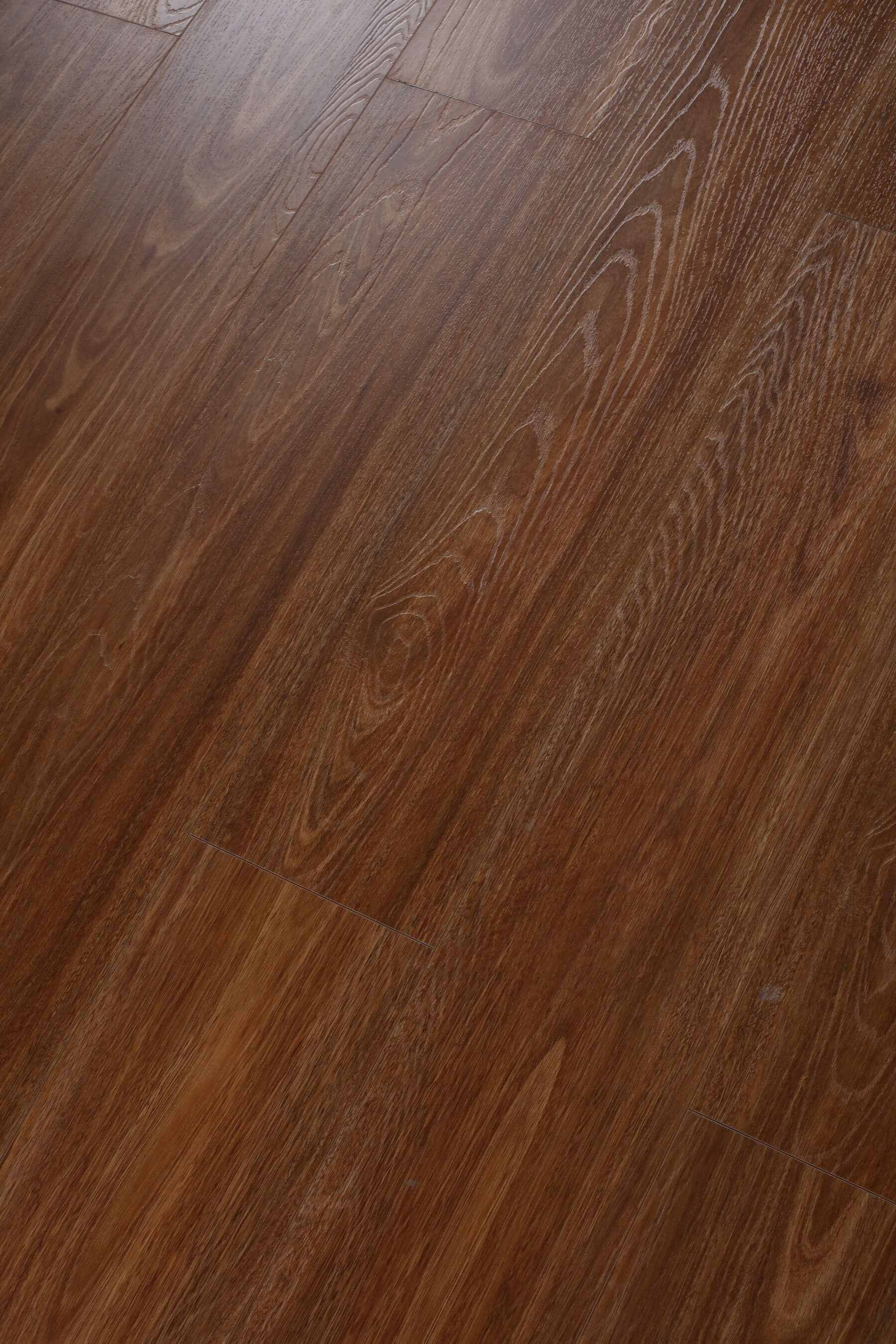 218 - 10+2mm Waterproof Laminate Flooring IXPE underlay attached - 1.814 sqm / carton