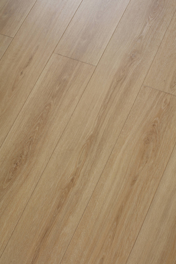 12mm 1.79sqm Classic Oak Waterproof Laminate Flooring