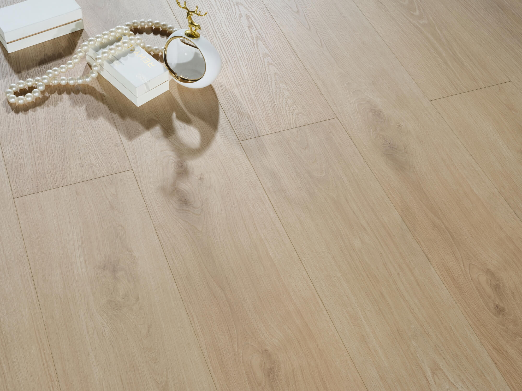 111 - 5G 12mm Water Resistance Laminate Flooring 1.5m - 1.794sqm / carton