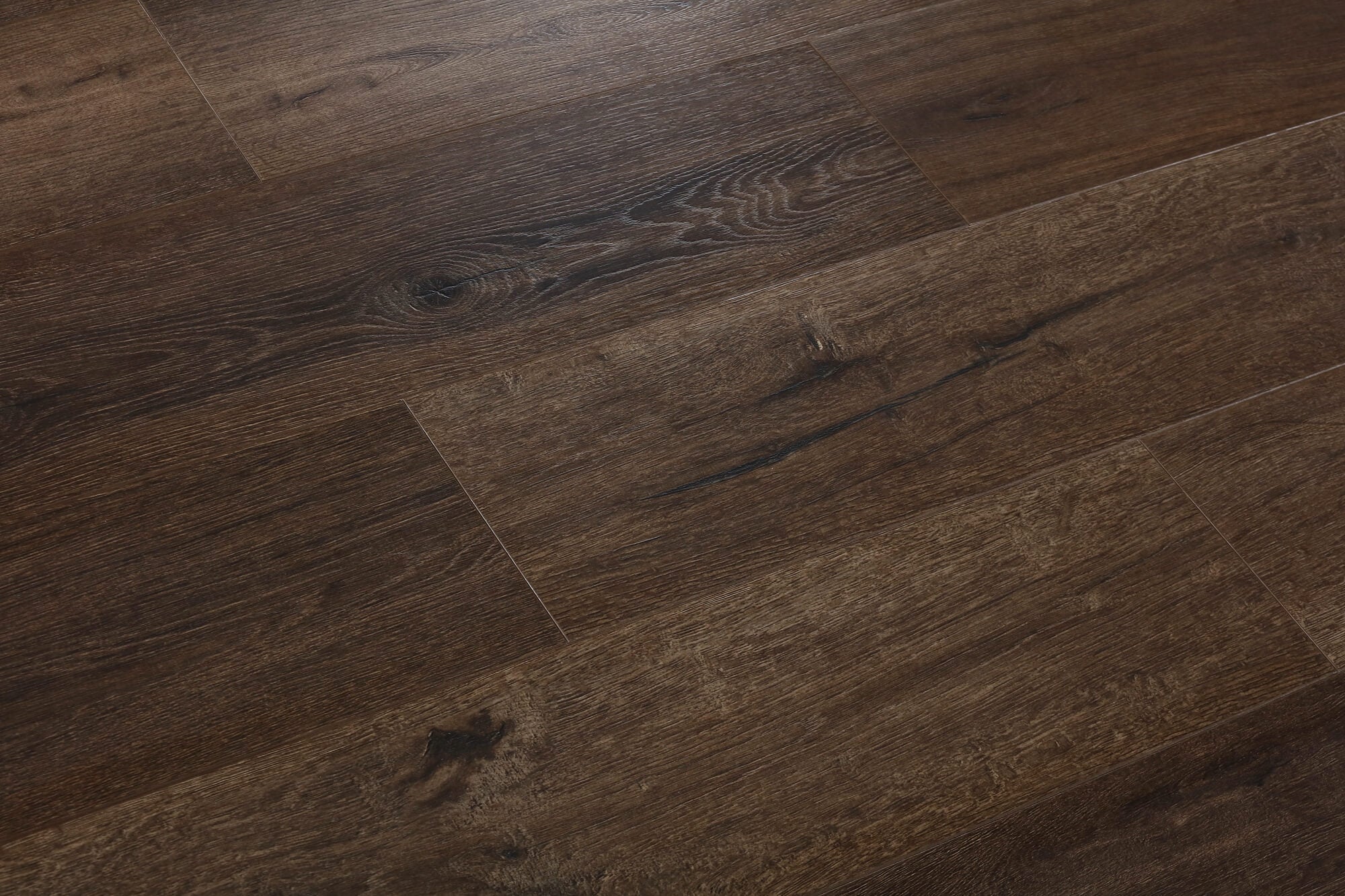 12mm 1.897sqm Brown Oak Standard Laminate Flooring 150