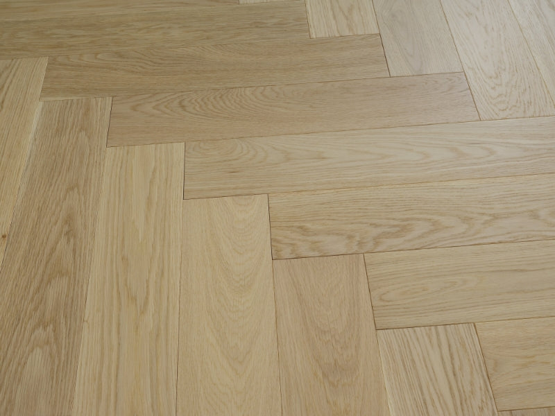 14/3mm 2.144sqm Herringbone Engineered Timber Flooring R01